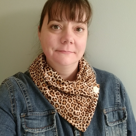 Flannel scarf with Hidden Pocker - Picture 3 of 4